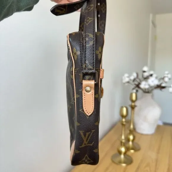 ✅AUTHENTIC✅LOUIS VUITTON DANUBE CROSSBODY BAG - Picture 7 of 16